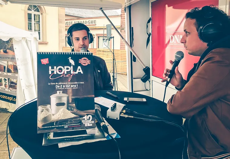 Atelier Hopla Chef : un chef alsacien cuisine avec des jeunes.