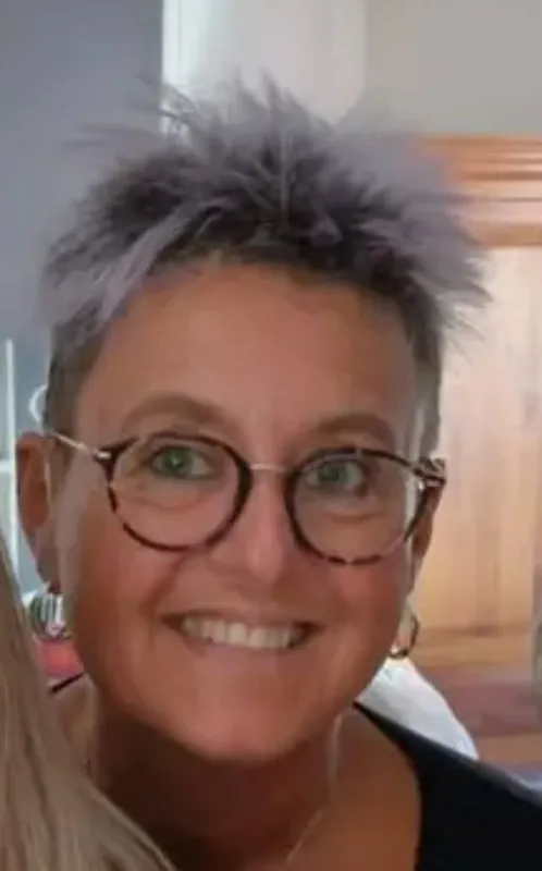 Portrait souriant de la galerie des sourires du Collectif Ensemble.